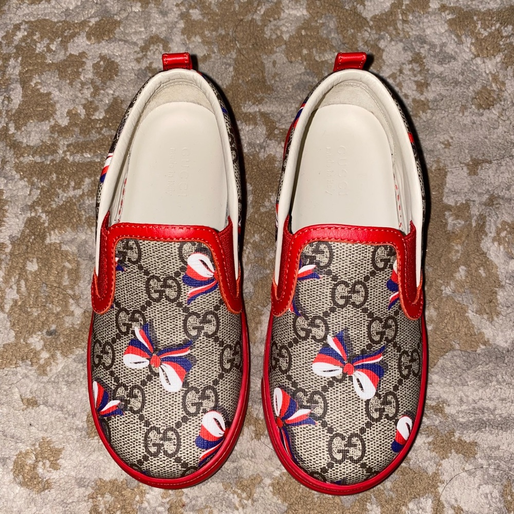 Gucci Toddler slip-ons size 25